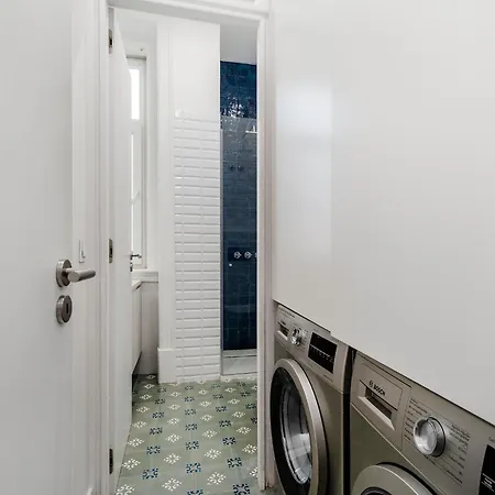Whome Spacious Historic Flat Near Cais Do Sodre Апартаменты