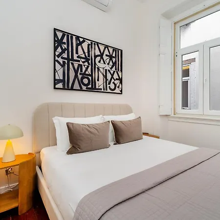 Whome Spacious Historic Flat Near Cais Do Sodre Апартаменты Лиссабон