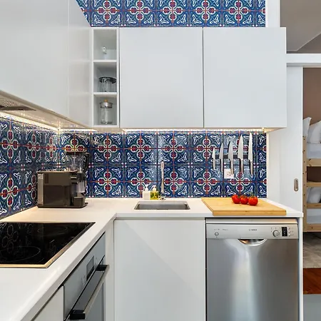 Whome Spacious Historic Flat Near Cais Do Sodre