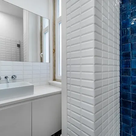 Апартаменты Whome Spacious Historic Flat Near Cais Do Sodre *