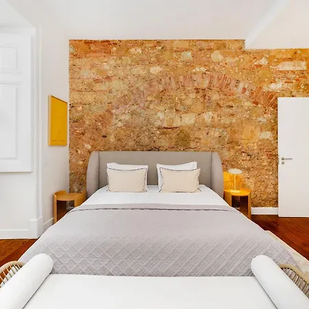 Whome Spacious Historic Flat Near Cais Do Sodre Лиссабон