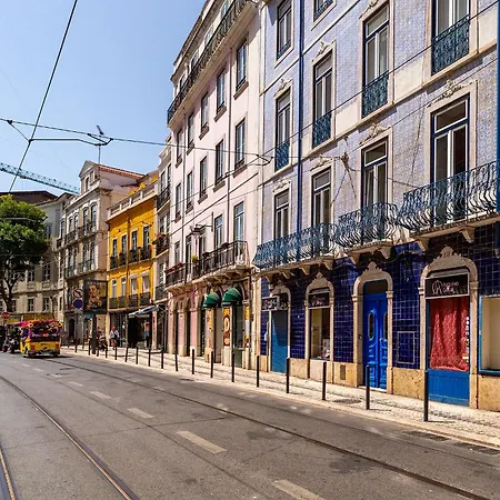 Апартаменты Whome Spacious Historic Flat Near Cais Do Sodre